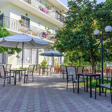 Aparthotel Des Roses