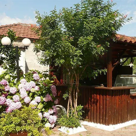 Des Roses Hotel Platanias (Thessaly)