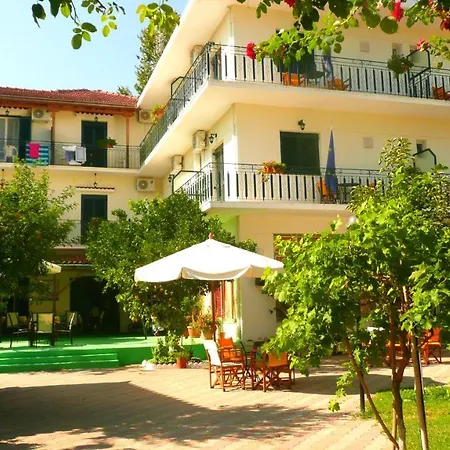 Des Roses Hotel Aparthotel