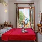 Апарт-отель Des Roses Hotel