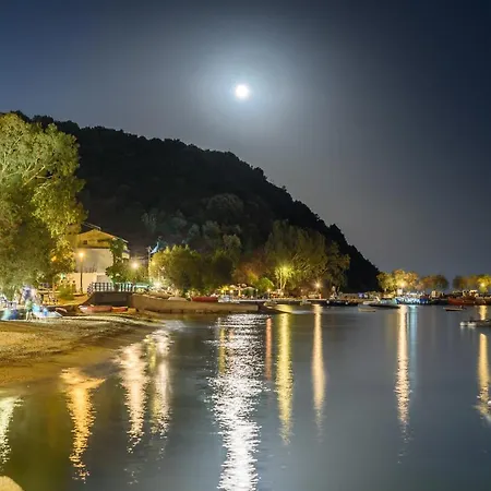 Des Roses 2* Platanias (Thessaly)