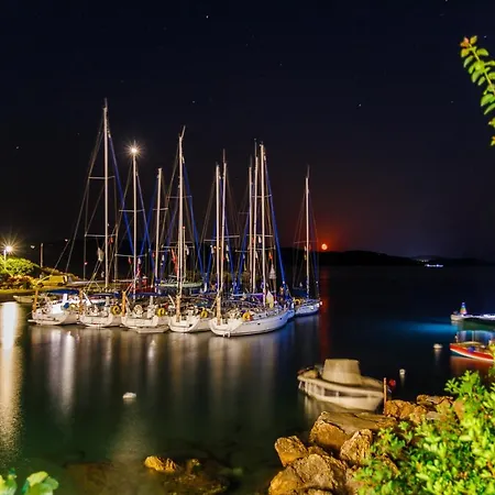 Des Roses Ξενοδοχείο με διαμερίσματα