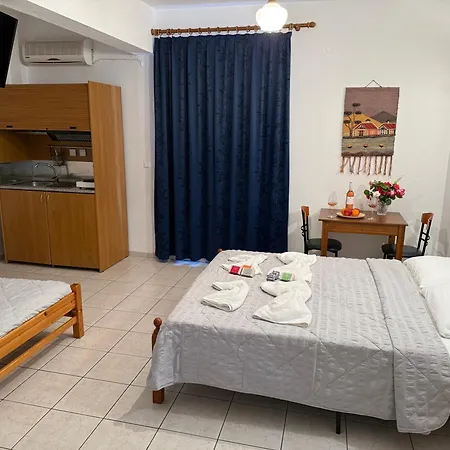 Des Roses Platanias (Thessaly)