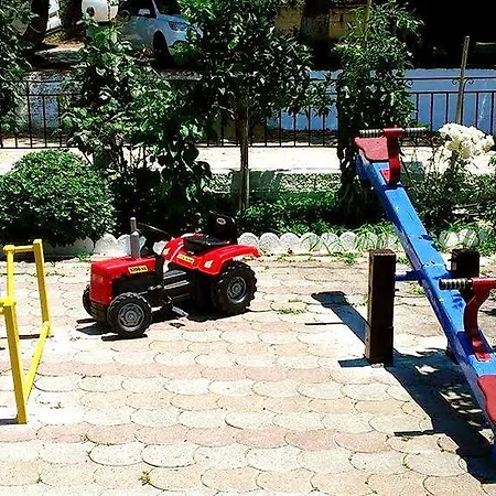 Ξενοδοχείο με διαμερίσματα Des Roses