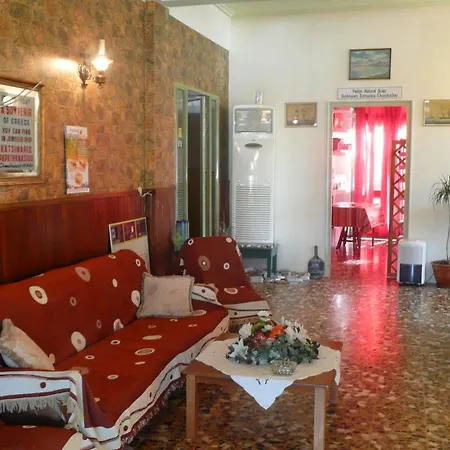 Des Roses 2* Platanias (Thessaly)