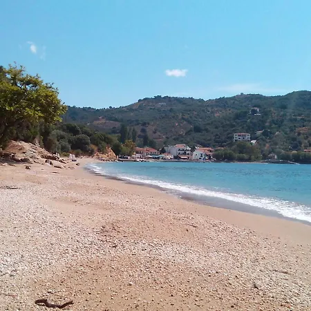 Des Roses Aparthotel 2*