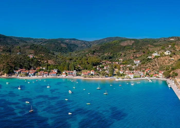 Des Roses アパートホテル 2*