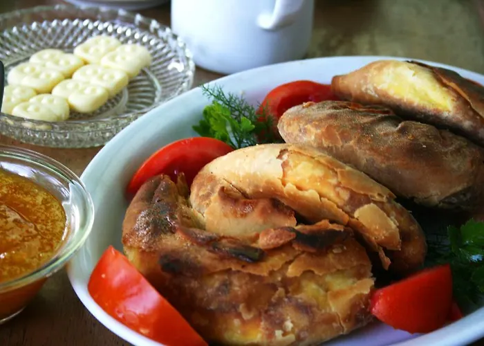 Des Roses アパートホテル プラタニアス