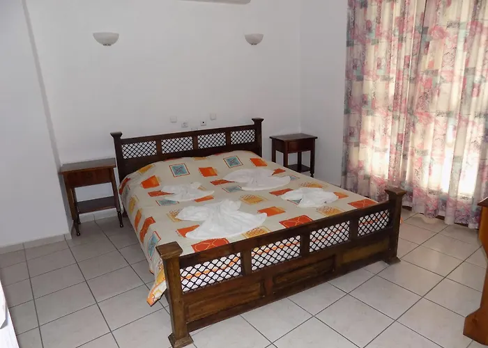 Des Roses Hotel Aparthotel Platanias (Thessaly)