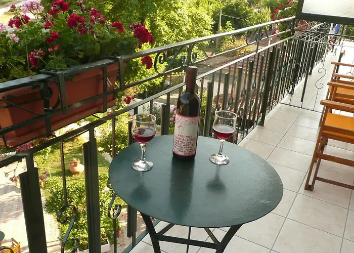 Des Roses アパートホテル プラタニアス