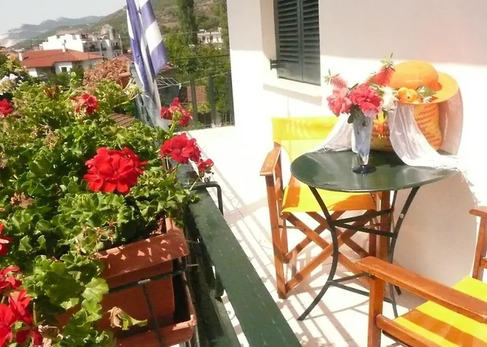 Aparthotel Des Roses Hotel 2*